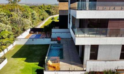 Sobrado alto padrão, com 600m², 4 quartos/suítes, à venda no Condomínio Arara Vermelha em Ribeirão Preto/SP I Imobiliária Brioni imóveis