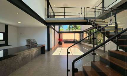 Casa de Alto padrão a venda com 468 m², possui 4 quartos no condomínio Bela Vista em Ribeirão Preto I Imobiliária Brioni Imóveis