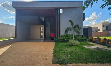 Casa térrea alto padrão em Condomínio Vivendas da Mata, com 164,50m², 3 quartos/suítes, à venda em Ribeirão Preto/SP I Imobiliária Brioni Imóveis