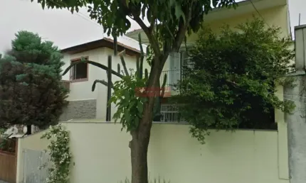 Excelente casa com171m de terreno, 213m de construção, 4 dormitórios, 4 banheiros, 4 vagas.