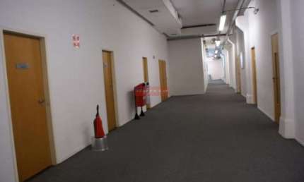 Predio p/locacão com 3 pavimentos, cada um com 1081,46m2, estacionamento amplo. Oportunidade