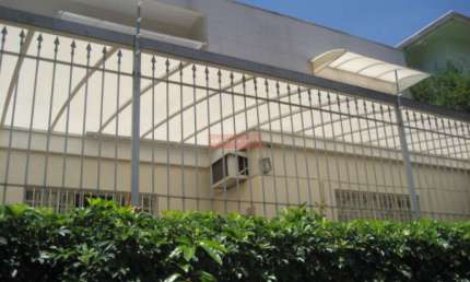 Prédio Comerc. na Chácara Santo Antônio, 397 metros de terreno, 5 dorm, 5 salas, 4 banh., 6 vagas.