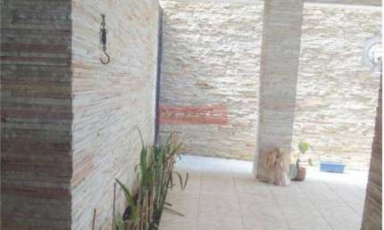 Agradável casa térrea no Brooklin, com 347 metros de terreno, 4 dorm, 6 banheiros, 2 salas, 5 vagas.