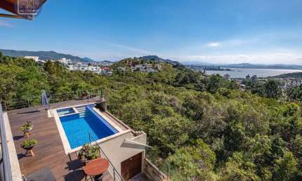 Casa com 3 quartos à venda na Rua Waldemar Figueiró, 317, João Paulo, Florianópolis