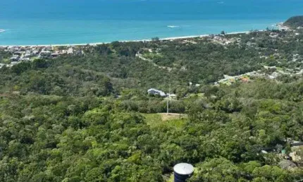 Terreno à venda na Rua Daniel Anastácio Fraga, Praia do Estaleiro, Balneário Camboriú