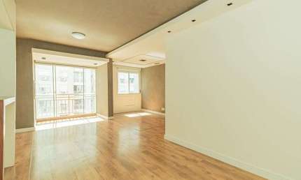 Apartamento à venda no bairro Passo da Areia - Porto Alegre/RS