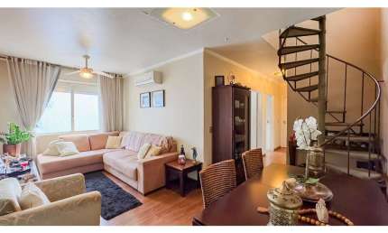 Apartamento à venda no bairro Passo da Areia - Porto Alegre/RS