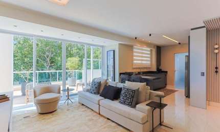 Apartamento à venda no bairro Jurerê - Florianópolis/SC