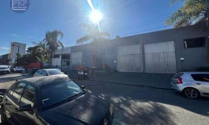 Casa comercial para alugar na Rua Canelinha, 60, Municípios, Balneário Camboriú