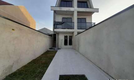 Casa com 3 quartos à venda na Rua Edenilda Martins Leal, 24, Sítio Cercado, Curitiba por R$ 499.000