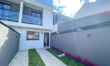 Casa com 2 quartos à venda na Rua Hyolando de Oliveira, 34, Umbará, Curitiba por R$ 400.000