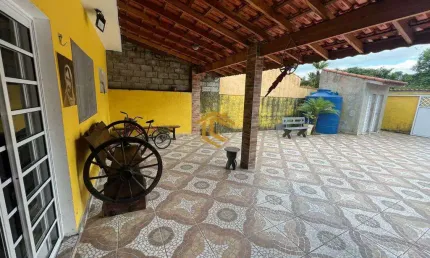 Casa com 3 dorms, Nossa Senhora da Penha, Serra Talhada - R$ 350 mil, Cod: 9890