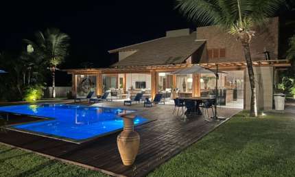 Casa em Condomínio de Frente para Mar Trancoso Bahia