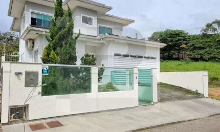 Casa para venda em palhoça, pedra branca, 3 dormitórios, 1 suíte, 3 banheiros, 2 vagas