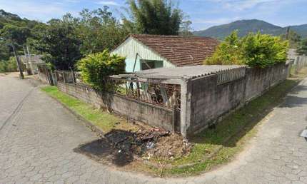 Casa para Venda em Biguaçu, 4 dormitórios, 4 suítes, 4 banheiros, 4 vagas