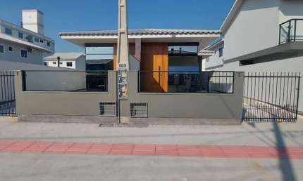 Casa para Venda em Palhoça, Nova Palhoça, 3 dormitórios, 1 suíte, 2 banheiros, 1 vaga