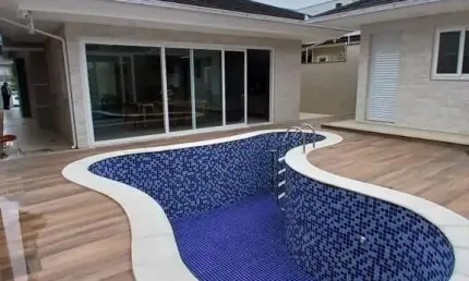 Casa para Venda em Palhoça, Pedra Branca, 3 dormitórios, 1 suíte, 4 banheiros, 2 vagas