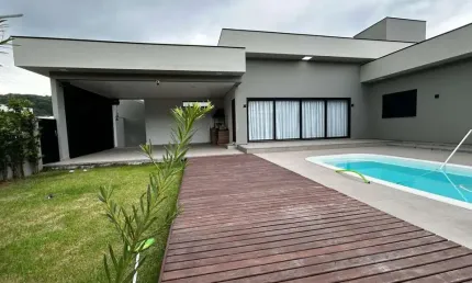Casa para venda em palhoça, pedra branca, 3 dormitórios, 3 suítes, 2 banheiros, 3 vagas