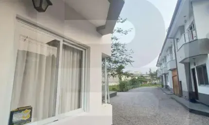 Casa em Condomínio para Locação em Palhoça, Pedra Branca, 3 dormitórios, 1 suíte, 2 banheiros, 1 vaga