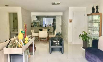 Excelente apartamento 142m², 3 suítes, 2 vagas, depósito, no Panamby. Pronto para morar.
