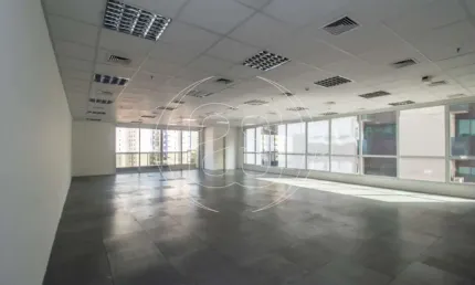 CONJUNTO COMERCIAL MOEMA PÁSSAROS - 169 M² - 4 VAGAS - ALUGA POR 14.396,45