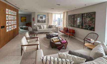 Apartamento para VENDA, no ITAIM, 337 M úteis, Rua Tranquila!