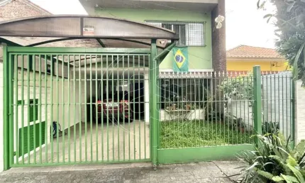 Casa ampla à venda - 3 dormitórios e 2 suítes (saúde)