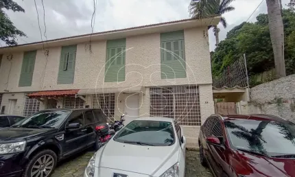 Casa residencial de 120m² á para locação na região  da chácara momento alegre