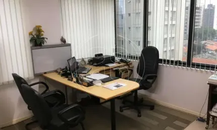 Sala comercial com 2 salas para alugar na Rua Álvaro Rodrigues, 182, Vila Cordeiro, São Paulo