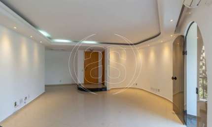 Apartamento com 4 quartos para alugar na Avenida Jurucê, 185, Moema, São Paulo