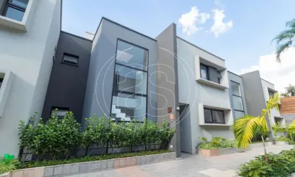 Sobrado  em condominio fechado novo   brooklin velho