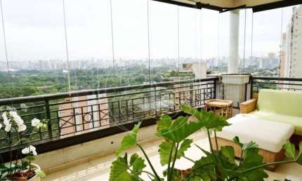 VENHA MORAR JUNTO AO PARQUE! VISTA MAGNÍFICA! 700,00 metros ÚTEIS!