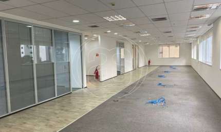 Conjunto Comercial Aluga-se 3º todo - 503m² de área útil