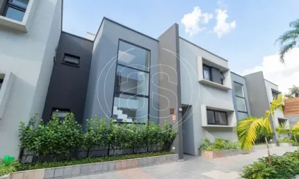 SOBRADO  EM CONDOMINIO FECHADO NOVO   BROOKLIN VELHO