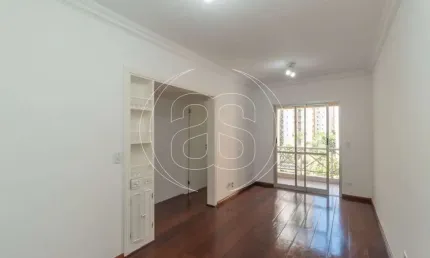 Apartamento á venda e Moema Pássaros com 1 vaga de garagem