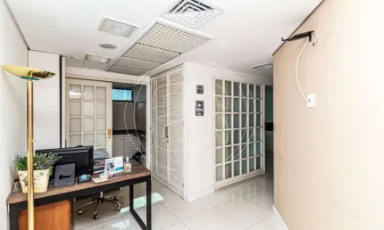 Conjunto Comercial - Atividade exercido na área da SAÚDE
