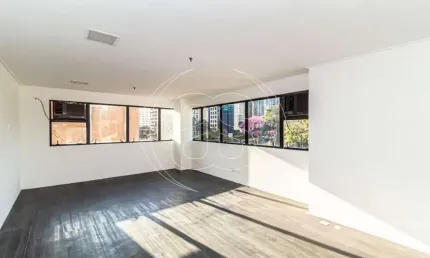 Conjunto comercial com vista para a praça - moema índios