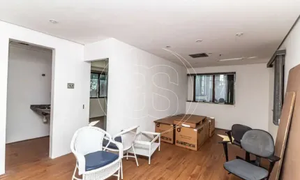 Oportunidade Exclusiva em Moema: Sala Comercial de 50m² com Múltiplas Vantagens