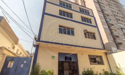 Prédio comercial com 1.094m² de área útil para venda e locação