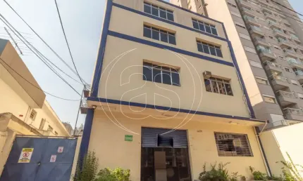 Prédio comercial com 1.094m² de área útil para venda e locação