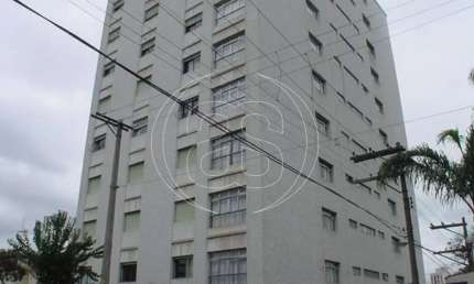 Apartamento á venda em Cambuci com 1 vaga de garagem