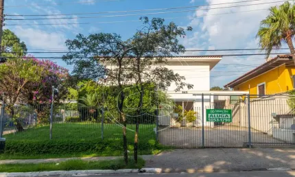 Casa comercial com 30 salas para alugar na Avenida Indianópolis, 843, Moema, São Paulo