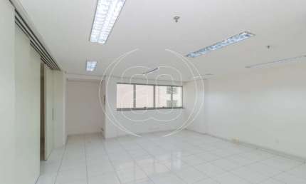 SALA COMERCIAL NA REGIÃO DE SANTO AMARO PARA LOCAÇÃO