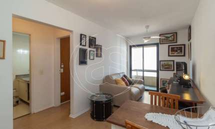 Moema Pássaros - Moderno apartamento com ótima distribuição.