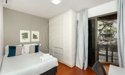 APARTAMENTO A VENDA COM SUÍTE E VAGAS DE GARAGEM NA VILA MARIANA