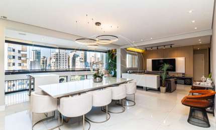 Apartamento com 3 quartos para alugar na Avenida Iraí, 782, Moema, São Paulo