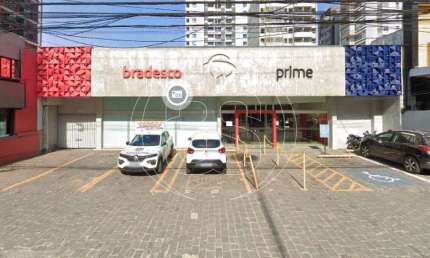 Oportunidade única em Moema: Espaço Comercial de Prestígio próximo ao Metrô Eucaliptos!