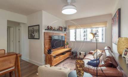 Apartamento com 3 quartos para alugar na Avenida Jacutinga, 610, Moema, São Paulo
