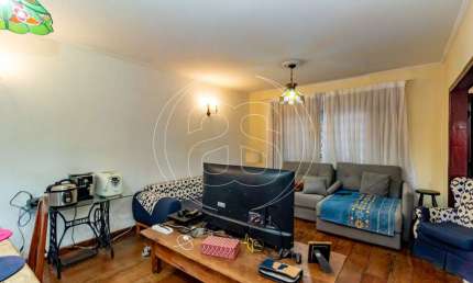 Sobrado de esquina com 3 quartos para locação, Vila Cruzeiro, ao lado da Hípica de Santo Amaro/SP