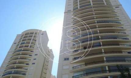 APTO 72M² 2 DORMS 1 SUÍTE 2 VAGAS - MOEMA - COND. LE QUARTIER MEOMA